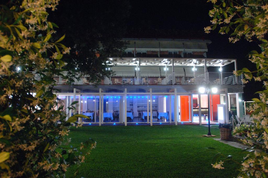 Hotel Hermitage Marina di Massa Exteriér fotografie