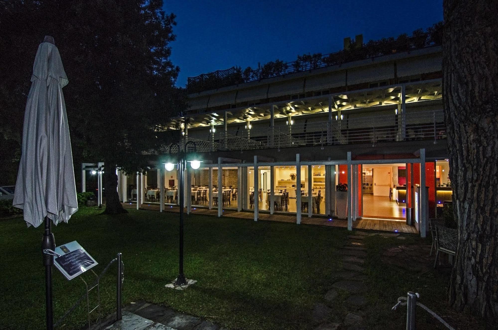 Hotel Hermitage Marina di Massa Exteriér fotografie