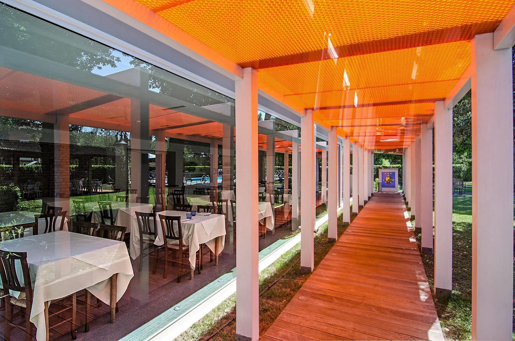 Hotel Hermitage Marina di Massa Exteriér fotografie
