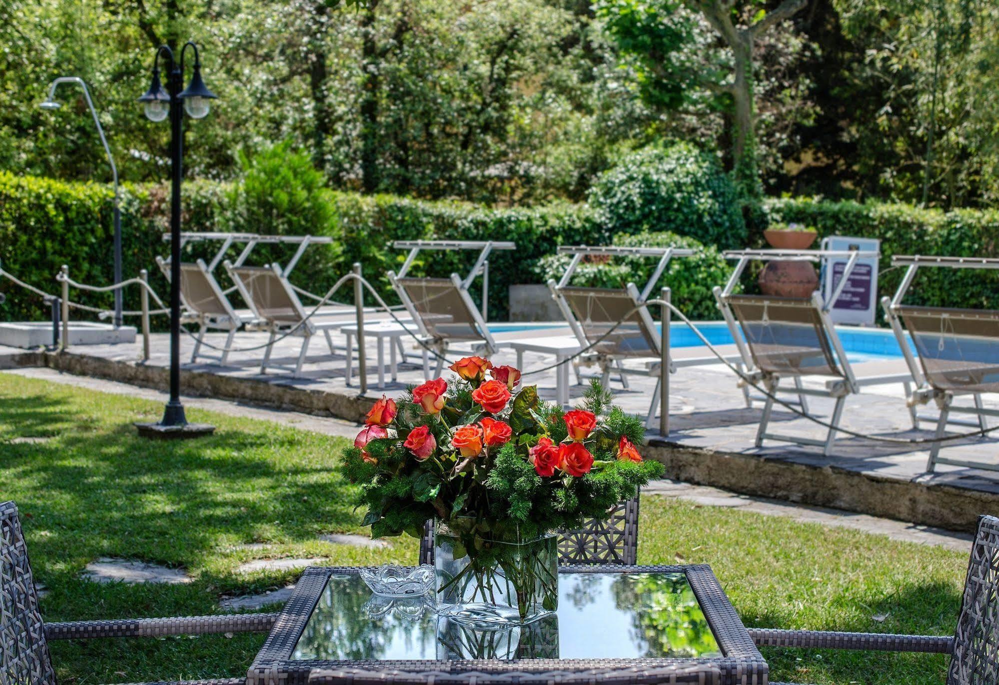 Hotel Hermitage Marina di Massa Exteriér fotografie