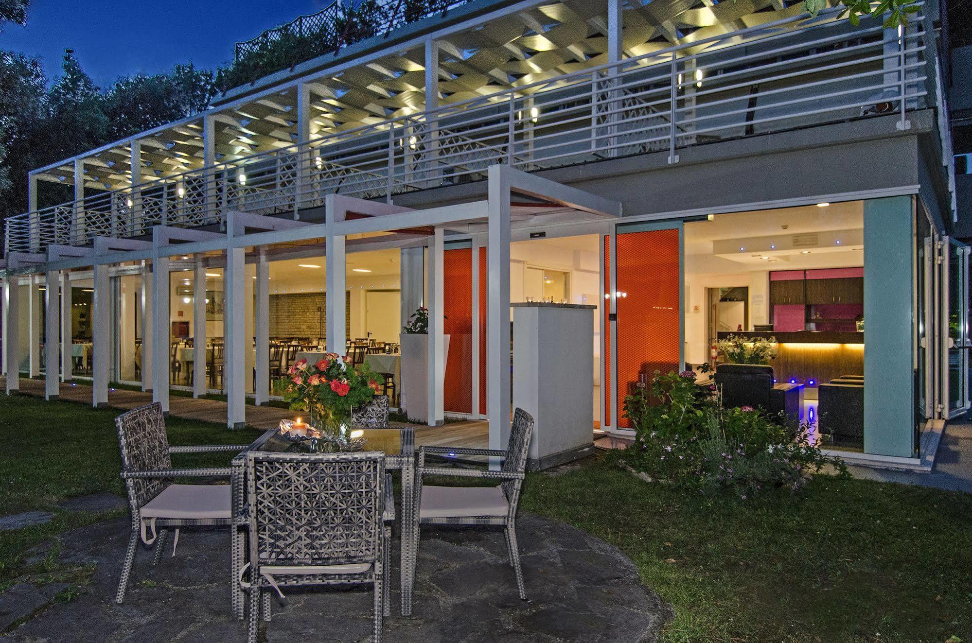 Hotel Hermitage Marina di Massa Exteriér fotografie